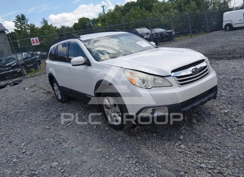 2012 Subaru Outback photo
