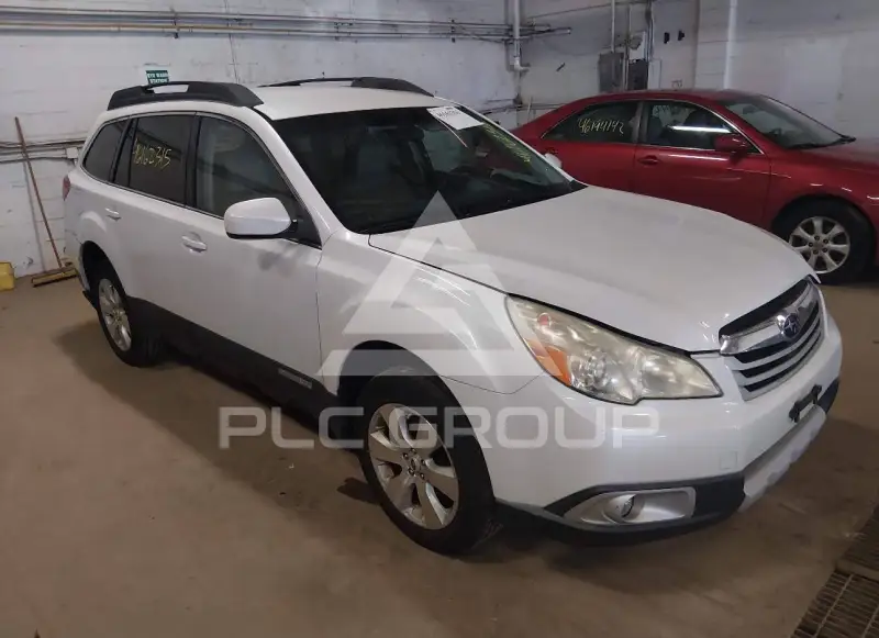 2012 Subaru Outback photo