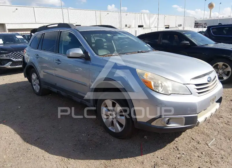 2012 Subaru Outback photo