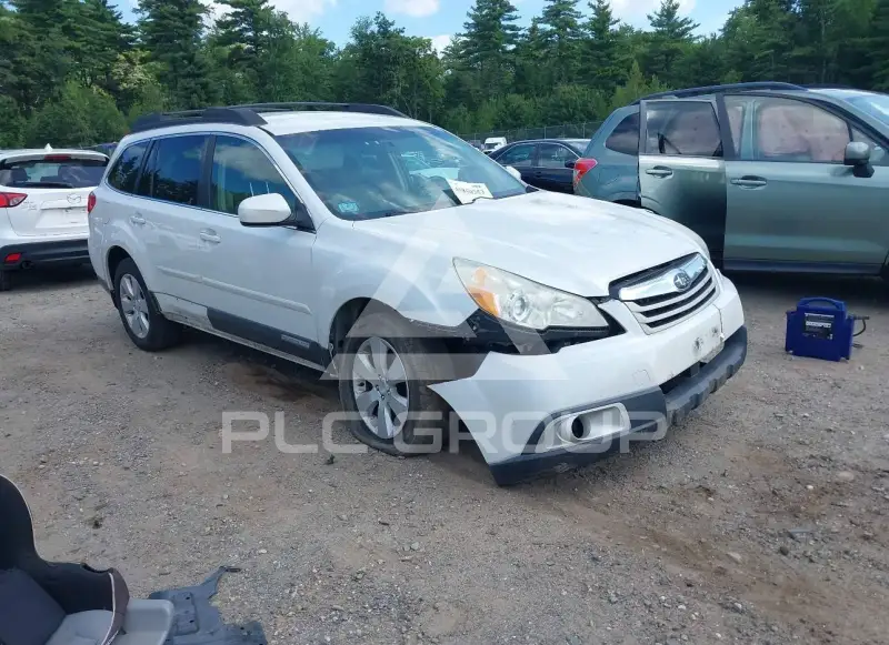 2012 Subaru Outback photo