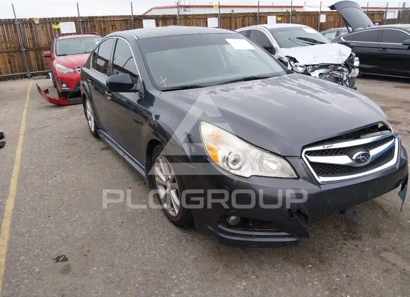 2012 Subaru Legacy фото
