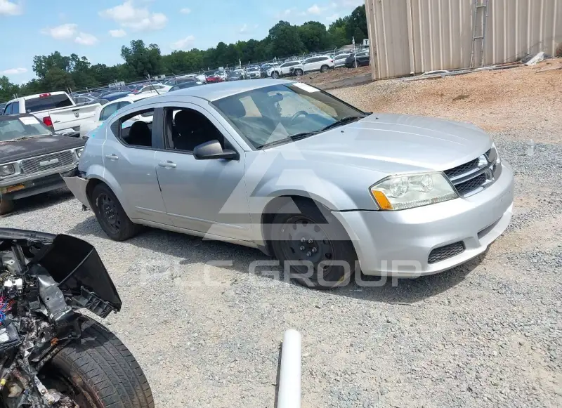 2012 Dodge AVENGER photo
