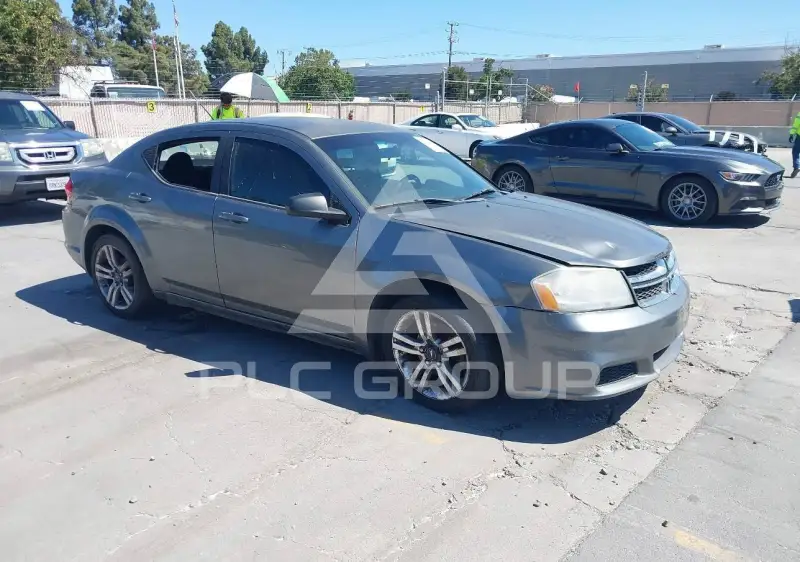 2012 Dodge AVENGER photo
