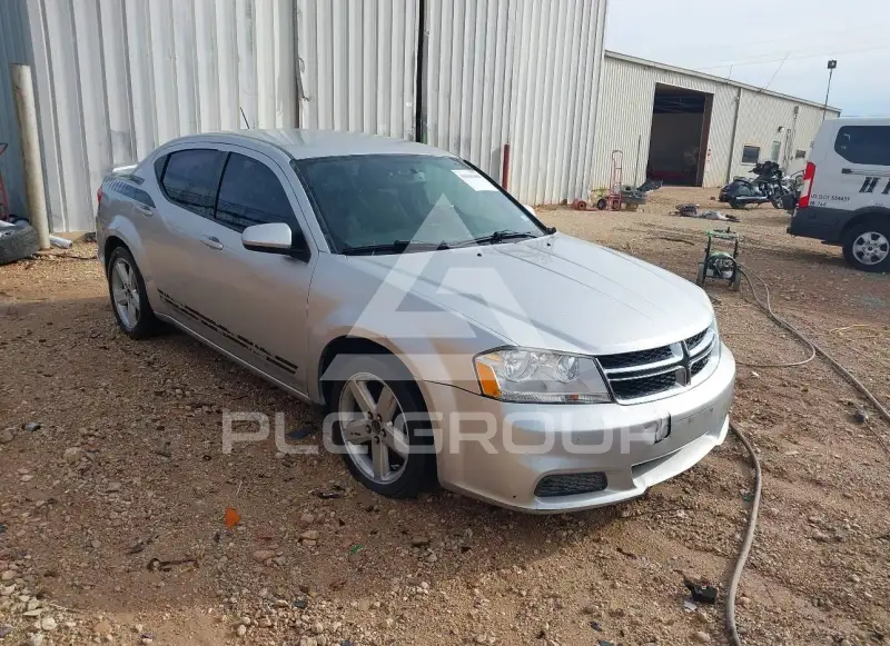 2012 Dodge AVENGER photo