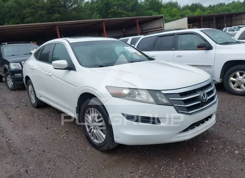 2012 Honda CROSSTOUR photo