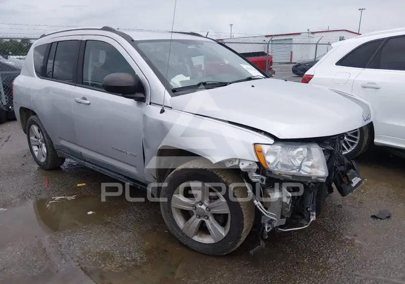 2012 Jeep COMPASS photo