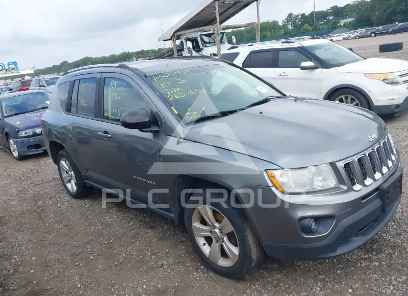 2012 Jeep COMPASS photo