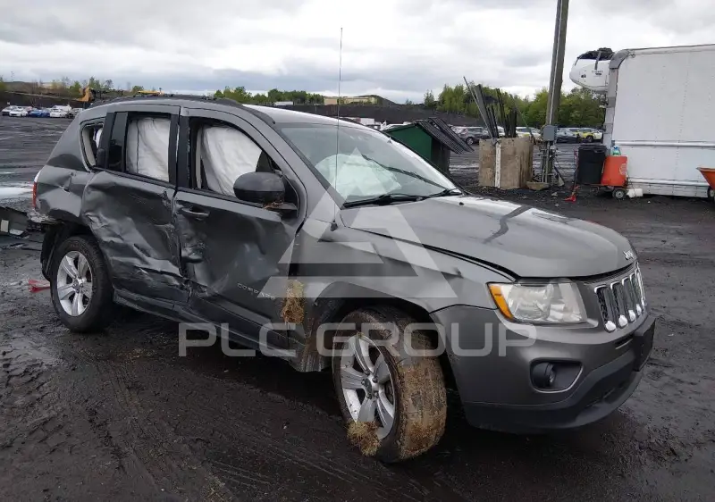 2012 Jeep COMPASS photo