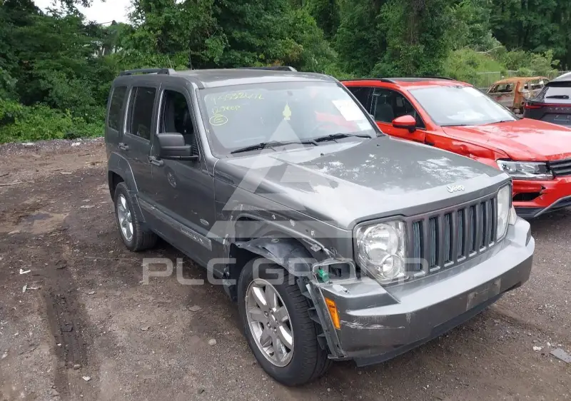 2012 Jeep LIBERTY фото