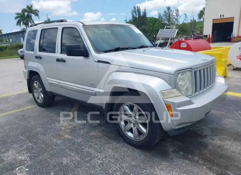 2012 Jeep LIBERTY фото