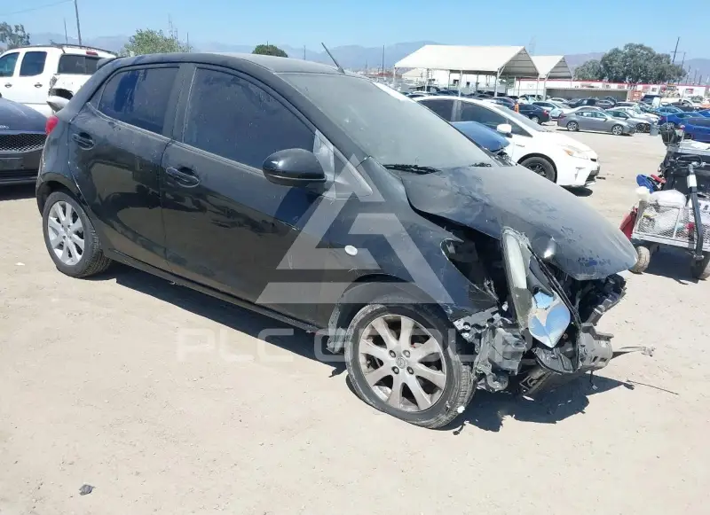 2012 Mazda 2 фото