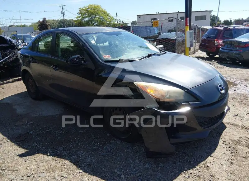 2012 Mazda 3 photo