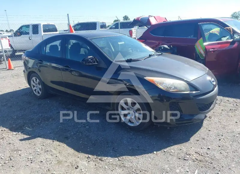 2012 Mazda 3 photo
