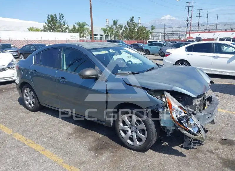 2012 Mazda 3 photo