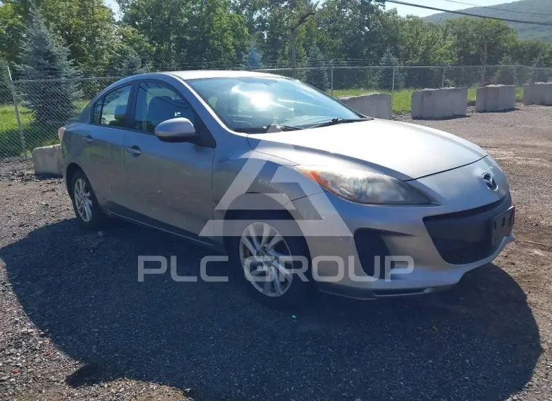 2012 Mazda 3 photo