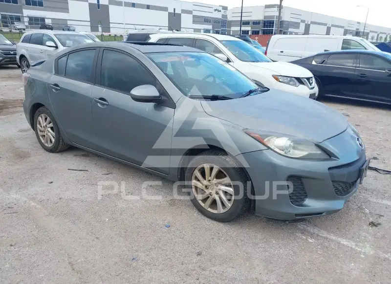 2012 Mazda 3 photo