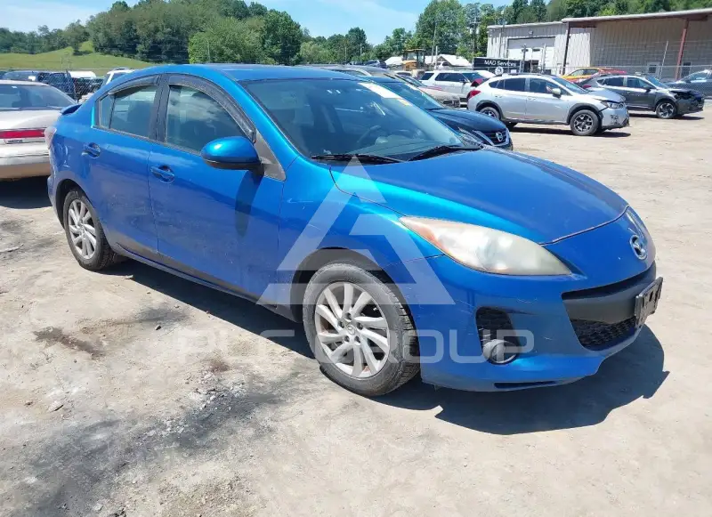 2012 Mazda 3 photo