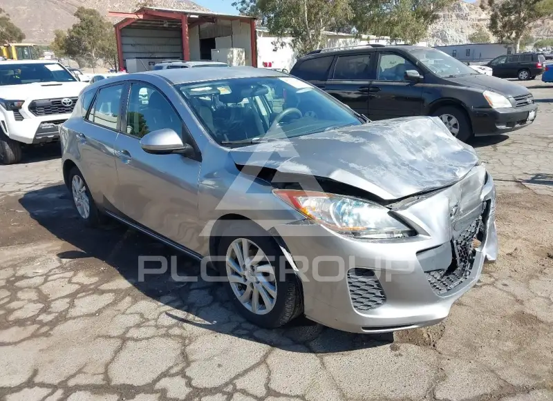 2012 Mazda 3 photo