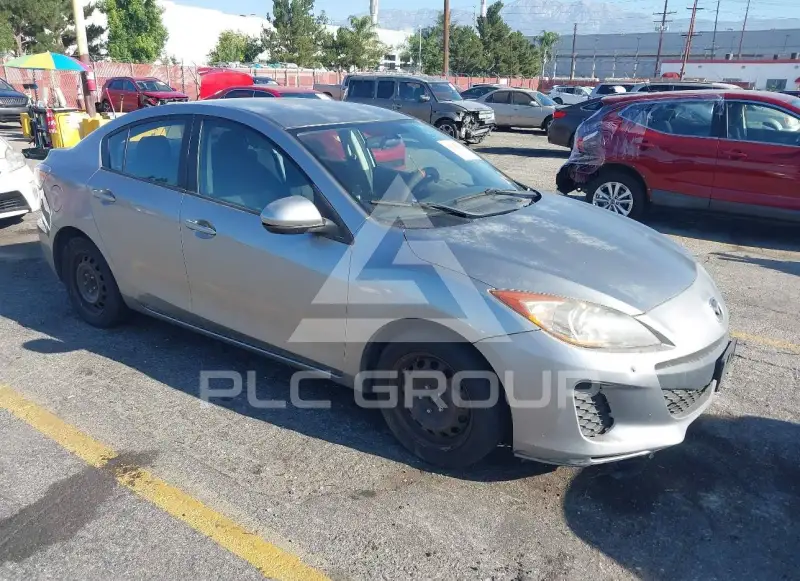 2012 Mazda 3 photo
