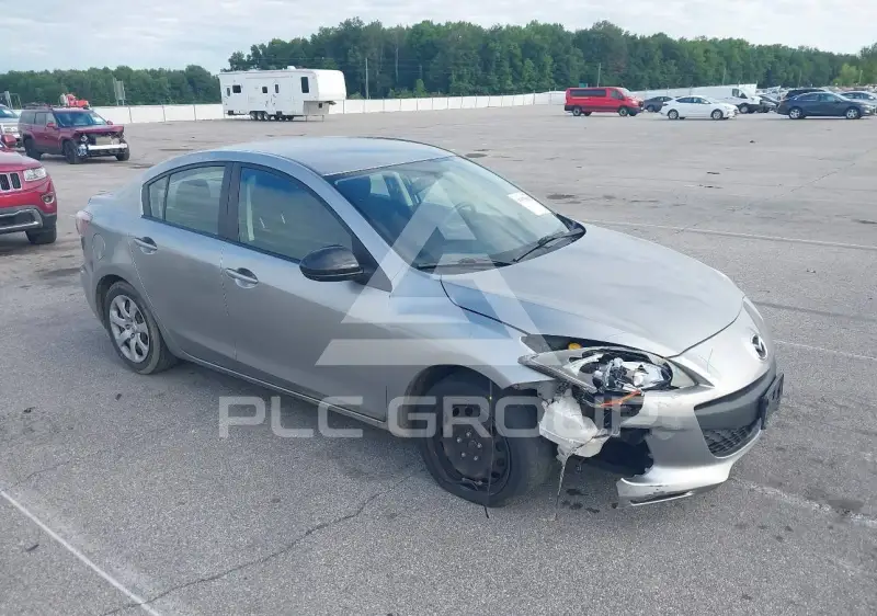 2012 Mazda 3 photo
