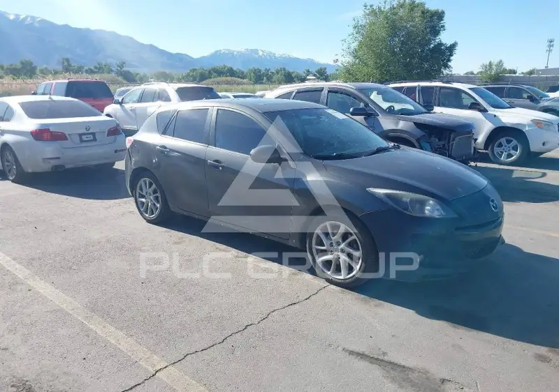 2012 Mazda 3 photo