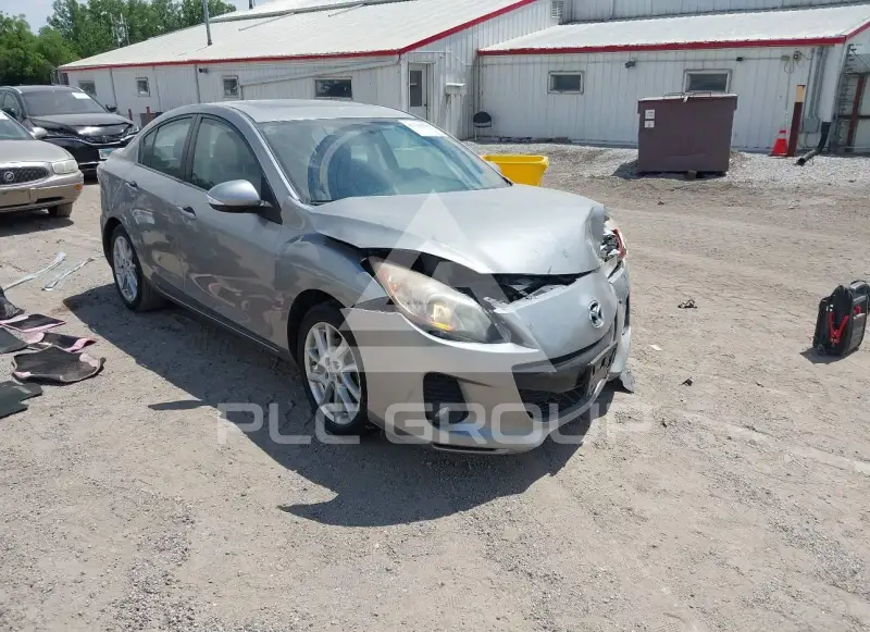 2012 Mazda 3 photo