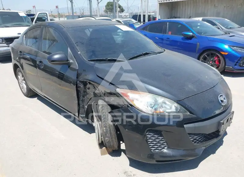 2012 Mazda 3 photo