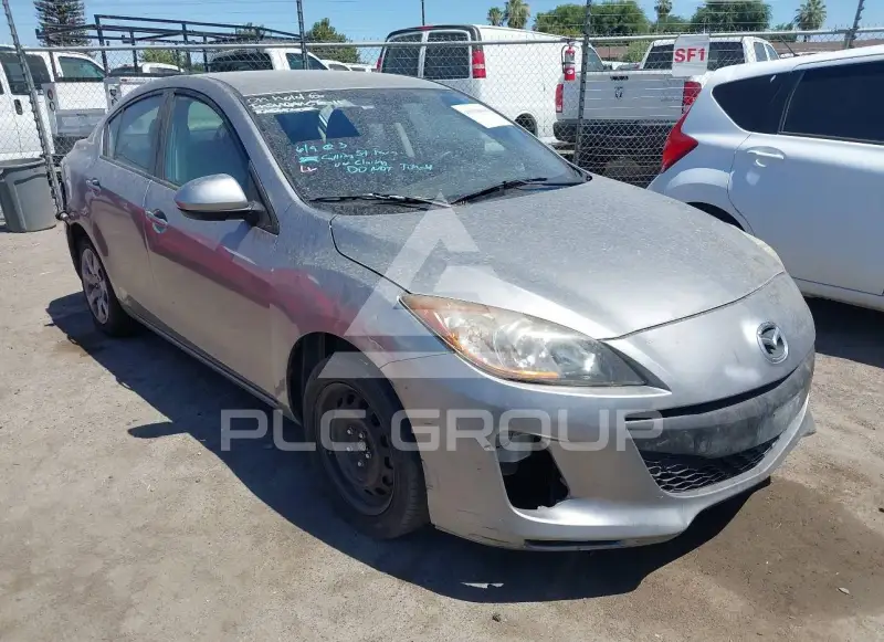 2012 Mazda 3 photo