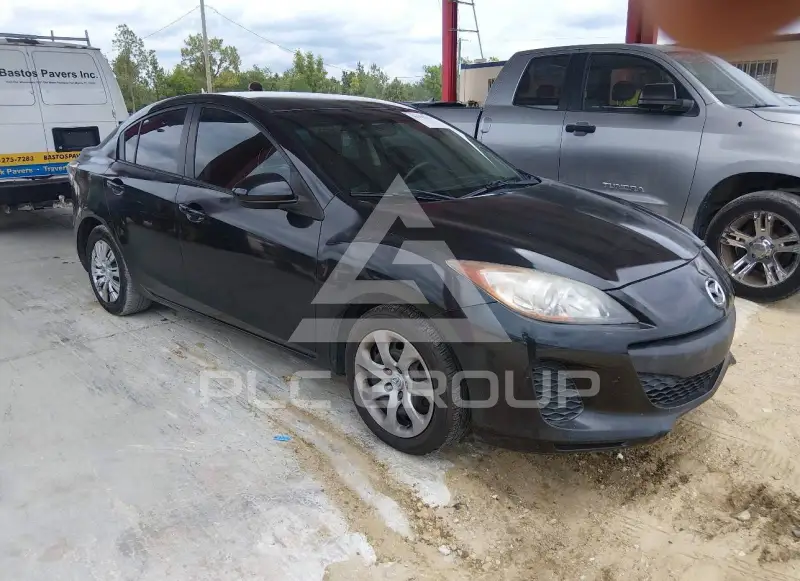 2012 Mazda 3 photo
