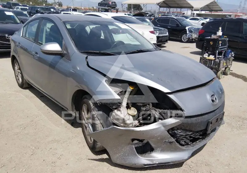 2012 Mazda 3 фото