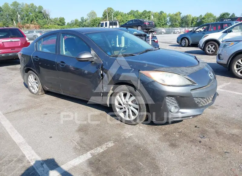 2012 Mazda 3 photo
