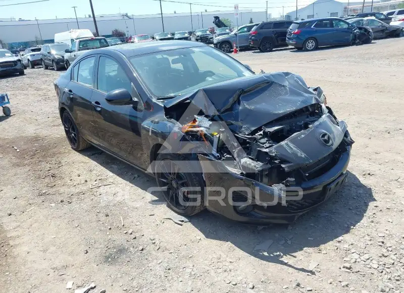 2012 Mazda 3 photo