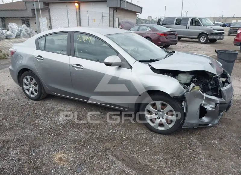 2012 Mazda 3 photo