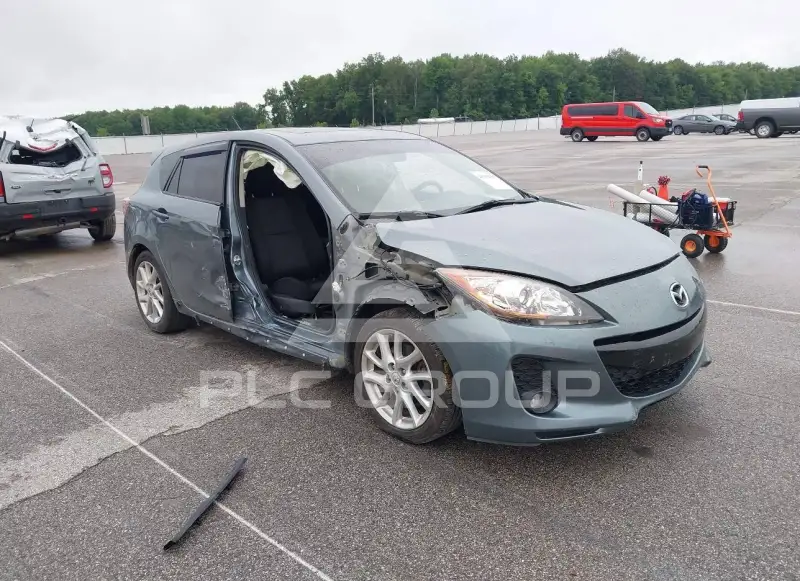 2012 Mazda 3 photo
