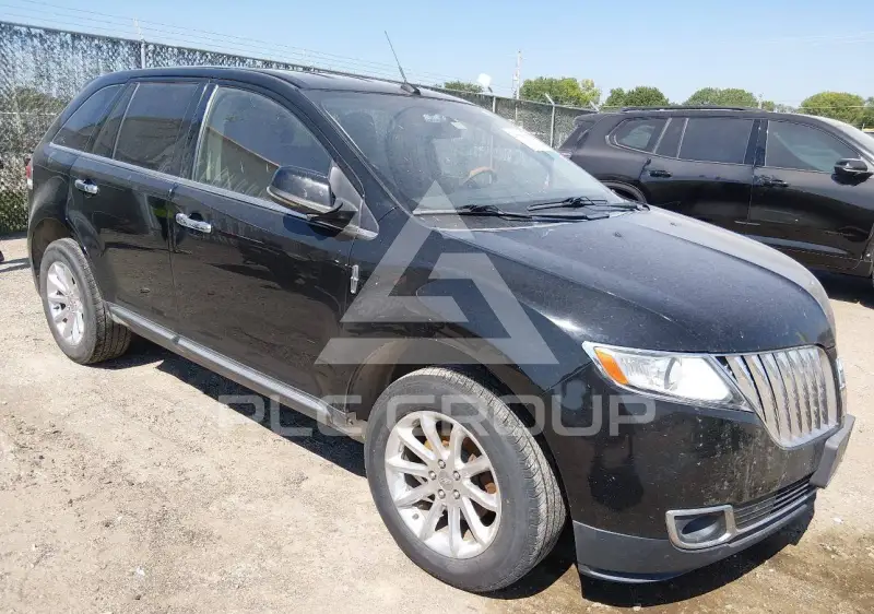 2012 Lincoln MKX photo