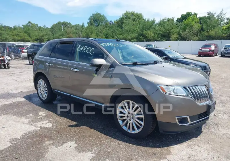 2012 Lincoln MKX photo