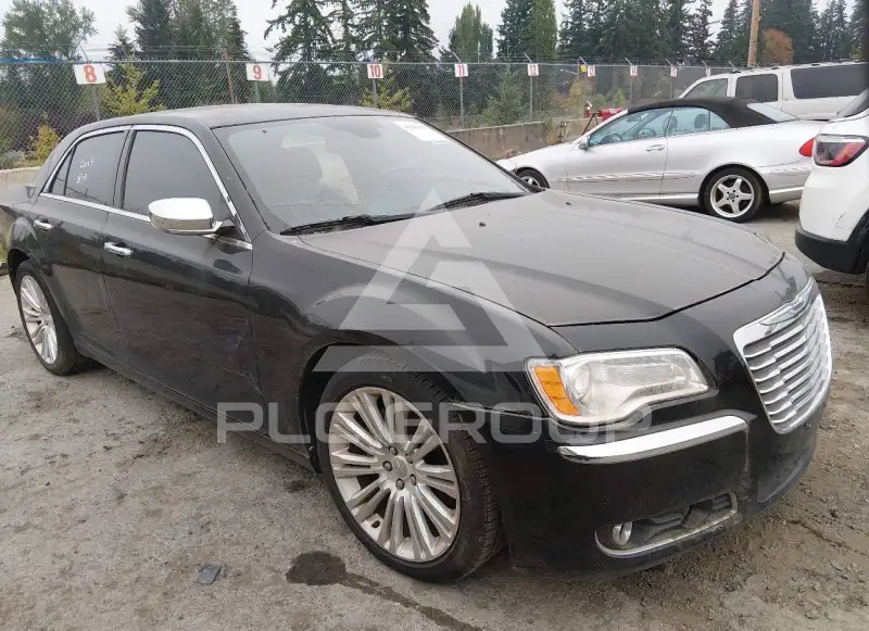 2012 Chrysler 300 фото