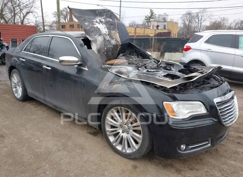 2012 Chrysler 300 фото