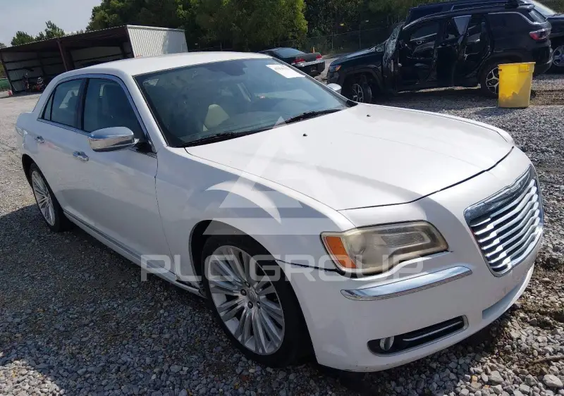 2012 Chrysler 300 фото
