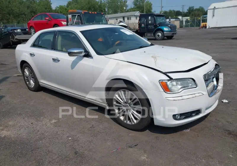 2012 Chrysler 300 фото