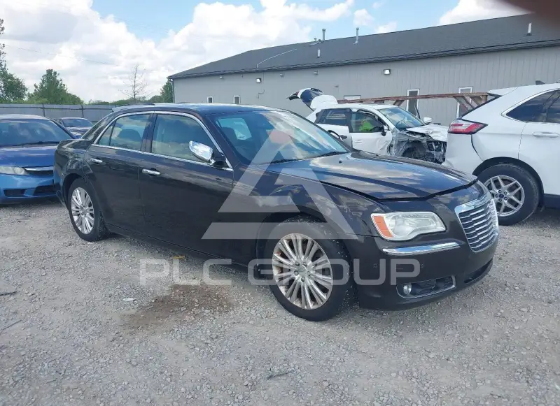 2012 Chrysler 300 фото