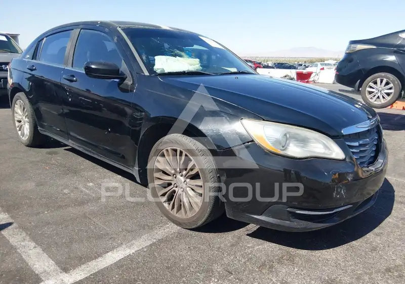 2012 Chrysler 200 photo