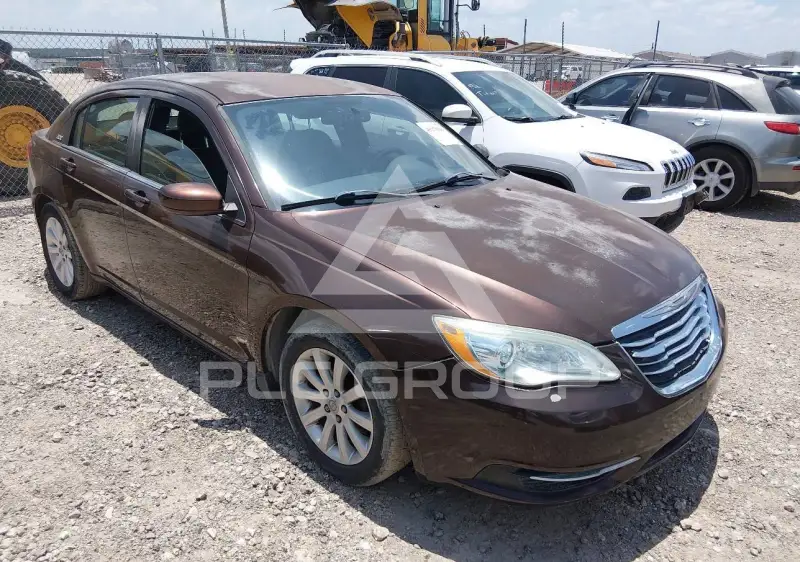 2012 Chrysler 200 photo