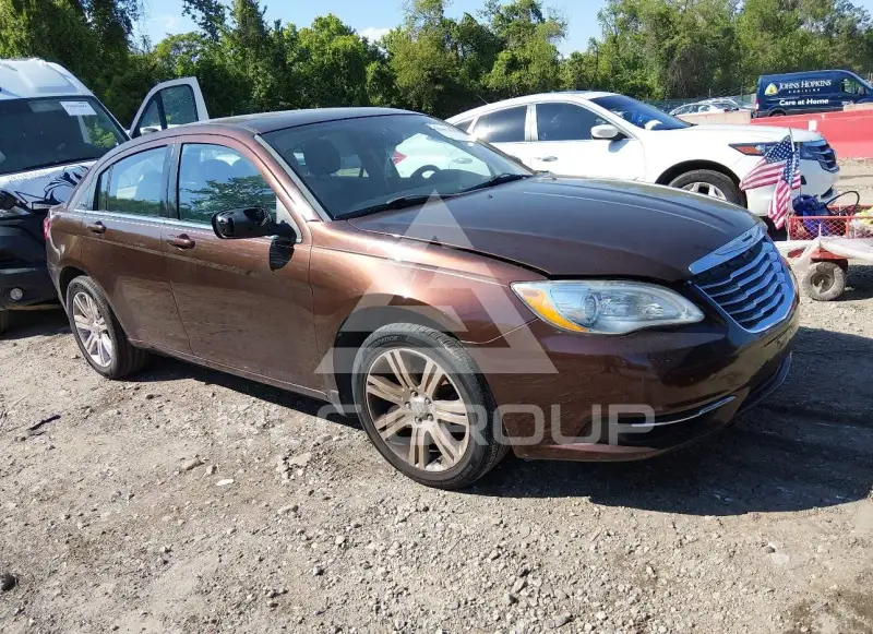 2012 Chrysler 200 photo
