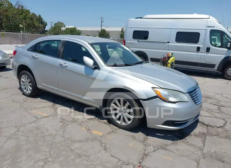 2012 Chrysler 200 photo