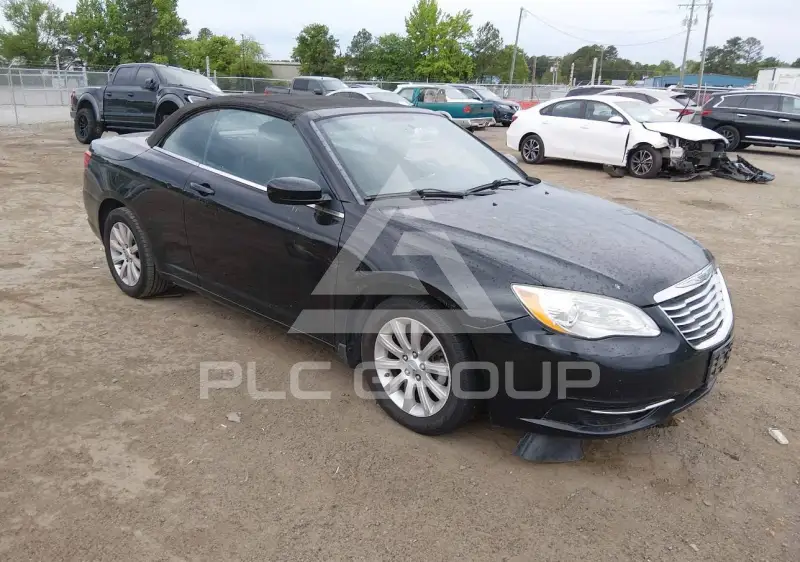 2012 Chrysler 200 photo
