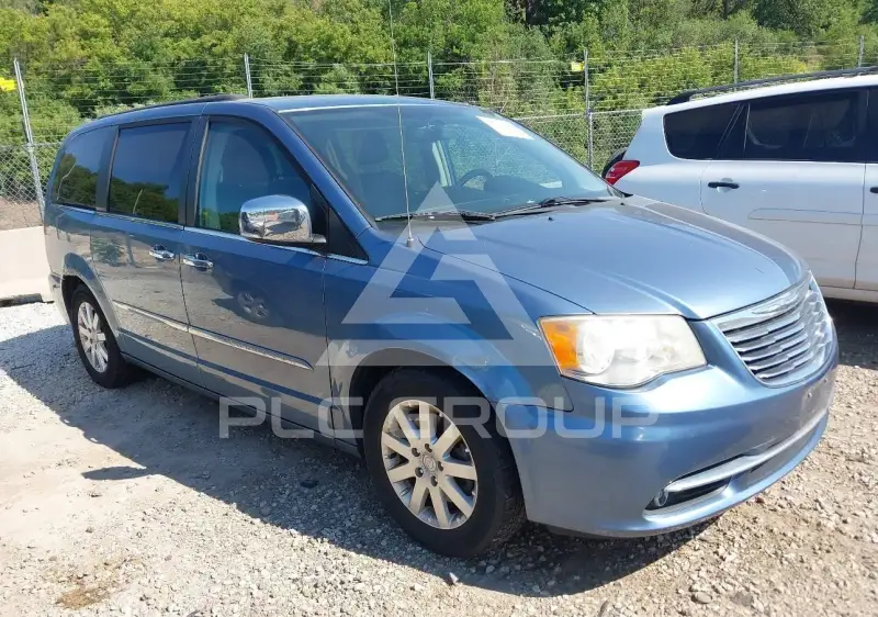 2012 Chrysler TOWN & COUNTRY photo