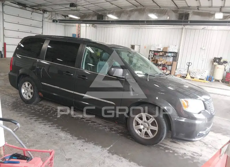 2012 Chrysler TOWN & COUNTRY фото