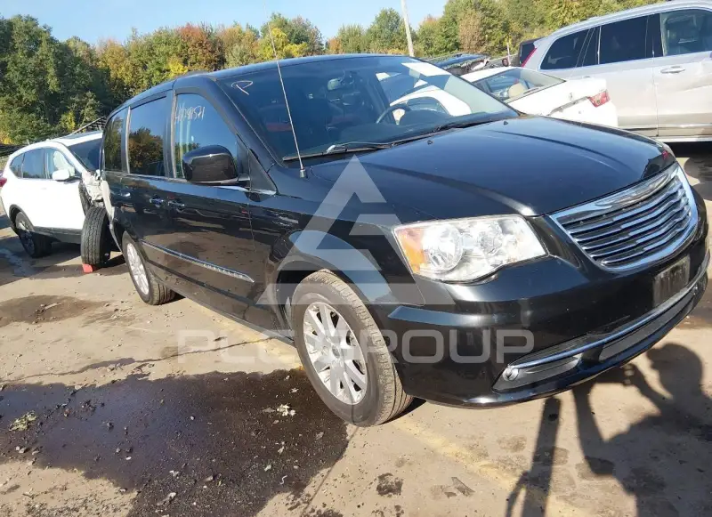 2012 Chrysler TOWN & COUNTRY photo