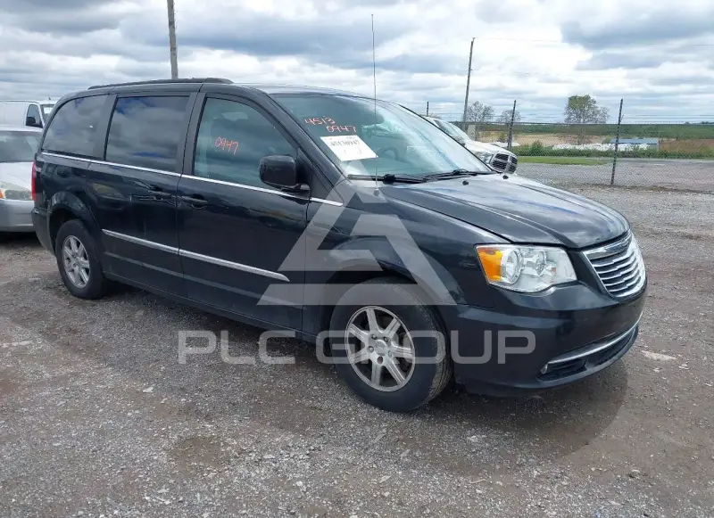 2012 Chrysler TOWN & COUNTRY photo